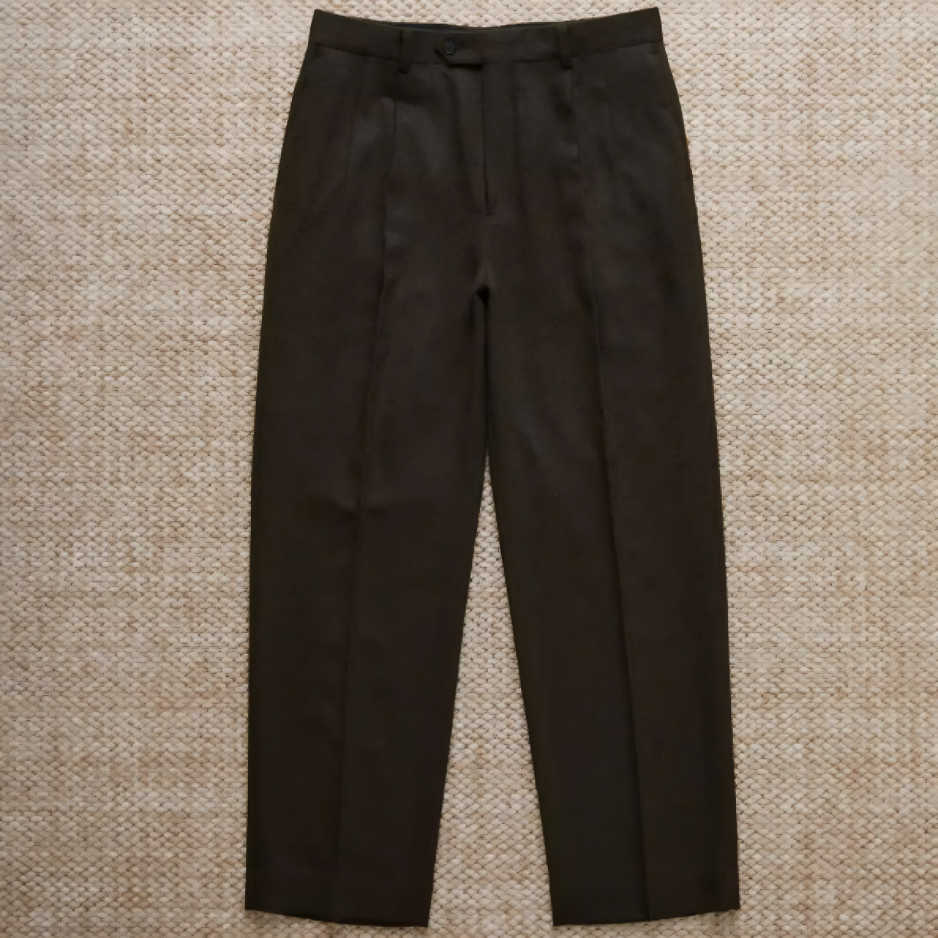 AURALEE FLANNEL TWO TUCK